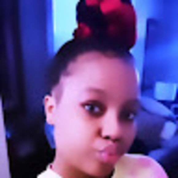 Meet your Posher, Crystal - Picture 1 of 1